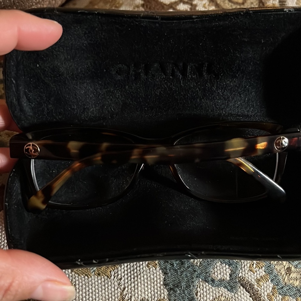 Chanel cc glasses 🤓 - Picture 4 of 8